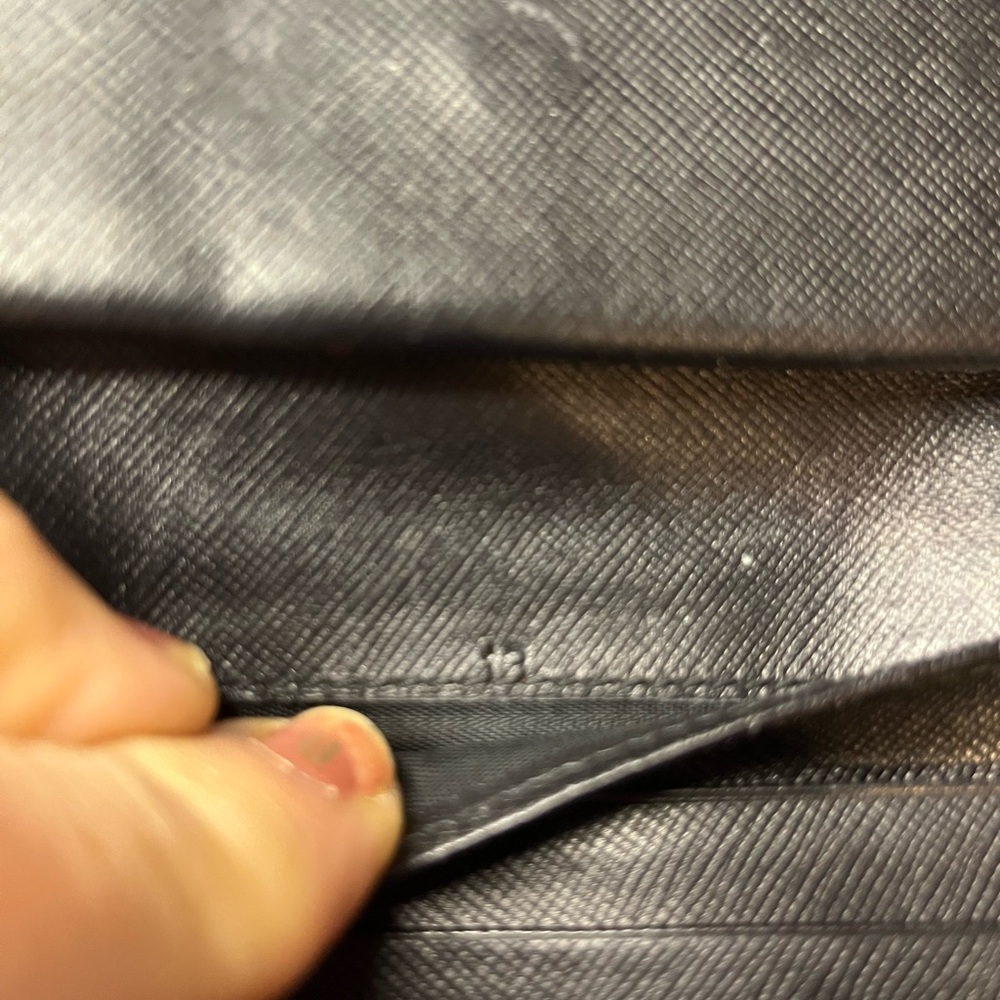 Prada EUC Vintage PTA Foglio in Pelle Saffiano Leather Bifold Black Wallet - Picture 7 of 15